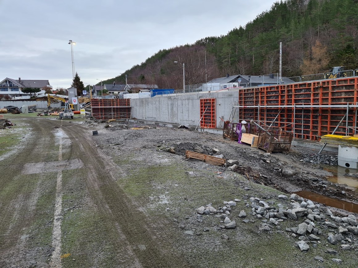 Forskaling og støp mot sør (Hufa)